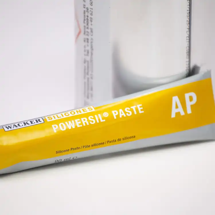WACKER POWERSIL Paste AP 90ml – pasta silikonowa do ochrony i izolacji elektrycznej, przezroczysta – zdjęcie 3